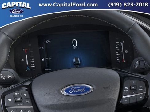 New 2026 Ford Escape SE image 13