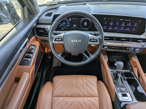 Certified 2025 Kia Telluride SX Prestige X-Line AWD/4WD image 14