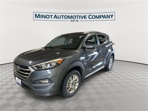 Used 2017 Hyundai Tucson SE image 4