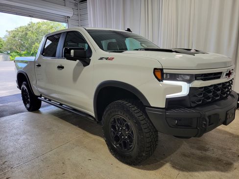 New 2025 Chevrolet Silverado 1500 ZR2 w/ ZR2 Bison Edition image 3