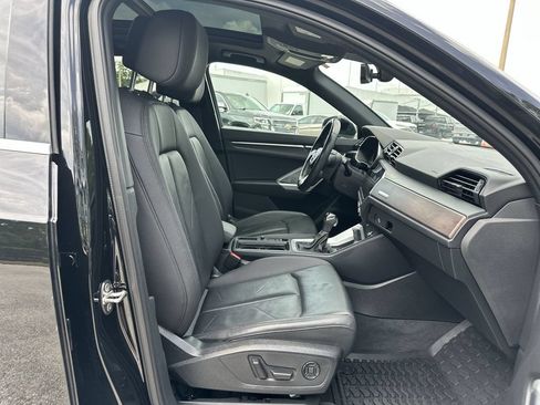 Used 2020 Audi Q3 2.0T Premium Plus AWD/4WD image 28