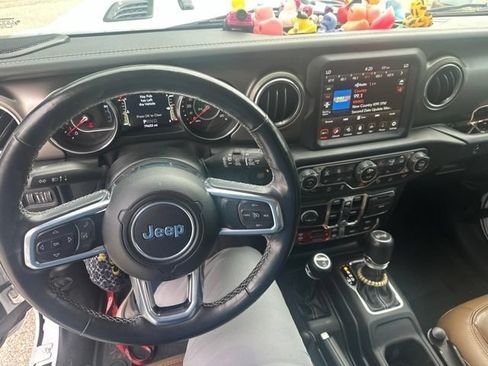 Used 2021 Jeep Wrangler Unlimited Rubicon AWD/4WD image 23