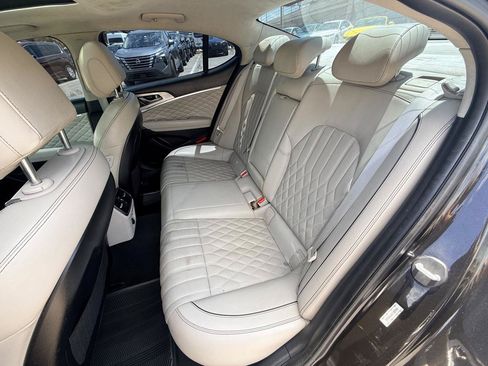 Used 2019 Genesis G70 2.0T Advanced w/ Dynamic Package RWD image 10