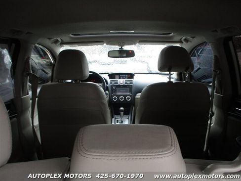 Used 2014 Subaru Crosstrek Touring image 17