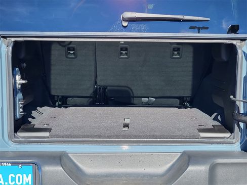 Used 2025 Jeep Wrangler Sport S image 30