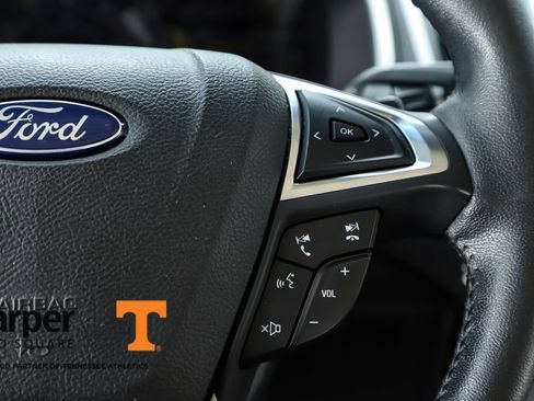 Used 2017 Ford Edge SEL w/ Equipment Group 201A AWD/4WD image 22