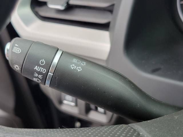Used 2021 GMC Acadia SLE w/ Driver Convenience Package AWD/4WD image 11