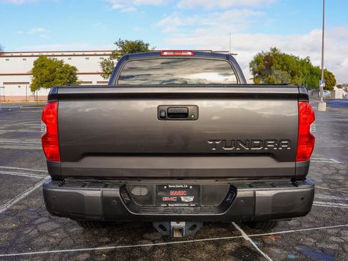 Used 2014 Toyota Tundra Limited w/ Limited Premium Package image 9