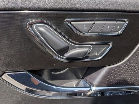 Used 2025 Lincoln Corsair Premiere w/ Equipment Group 101A image 14