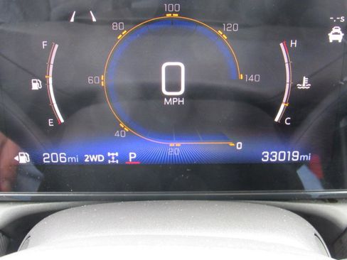 Used 2025 Chevrolet TrailBlazer LT AWD/4WD image 17