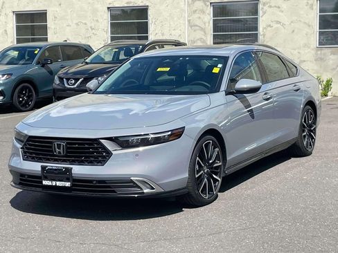 Certified 2025 Honda Accord Touring image 3