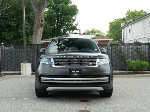 Used 2023 Land Rover Range Rover SE AWD/4WD image 3