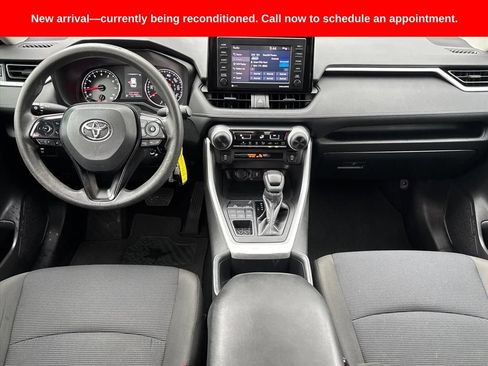 Used 2022 Toyota RAV4 LE AWD/4WD image 7