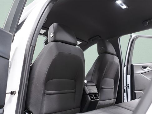 Used 2025 Chevrolet Equinox LT image 31