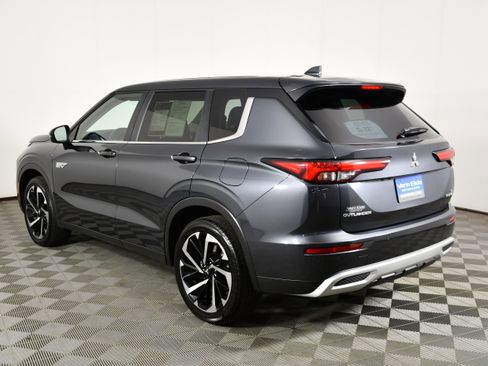 Used 2025 Mitsubishi Outlander SE AWD/4WD image 8