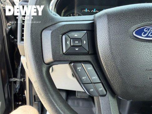 Used 2016 Ford F150 XL w/ Equipment Group 101A Mid AWD/4WD image 14