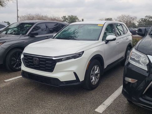 Used 2023 Honda CR-V LX image 2