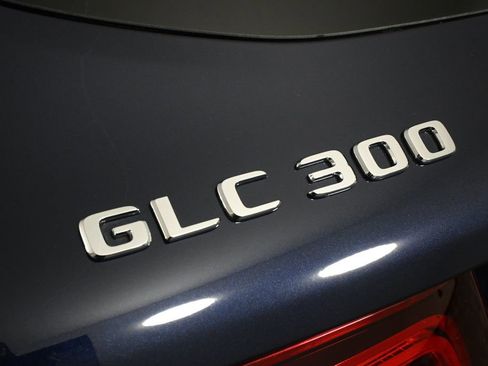 Certified 2022 Mercedes-Benz GLC 300 image 28