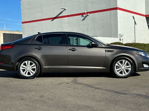 Used 2013 Kia Optima EX w/ Premium Pkg image 6