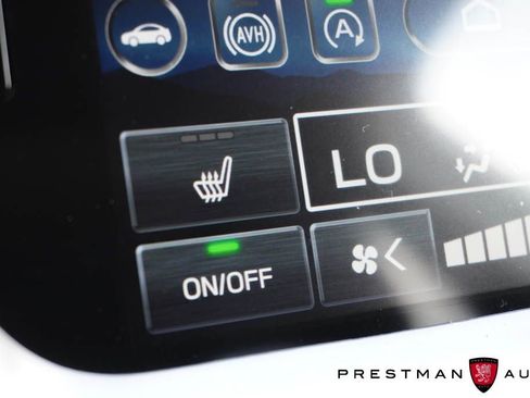Used 2025 Subaru Outback Premium AWD/4WD image 8