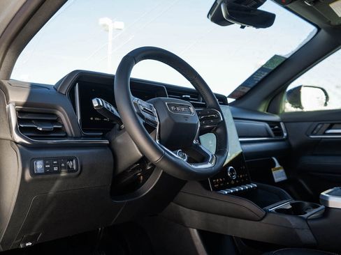 New 2026 GMC Terrain Elevation w/ Elevation Premium Package AWD/4WD image 19