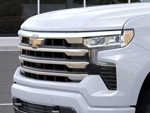 New 2026 Chevrolet Silverado 1500 High Country AWD/4WD image 13