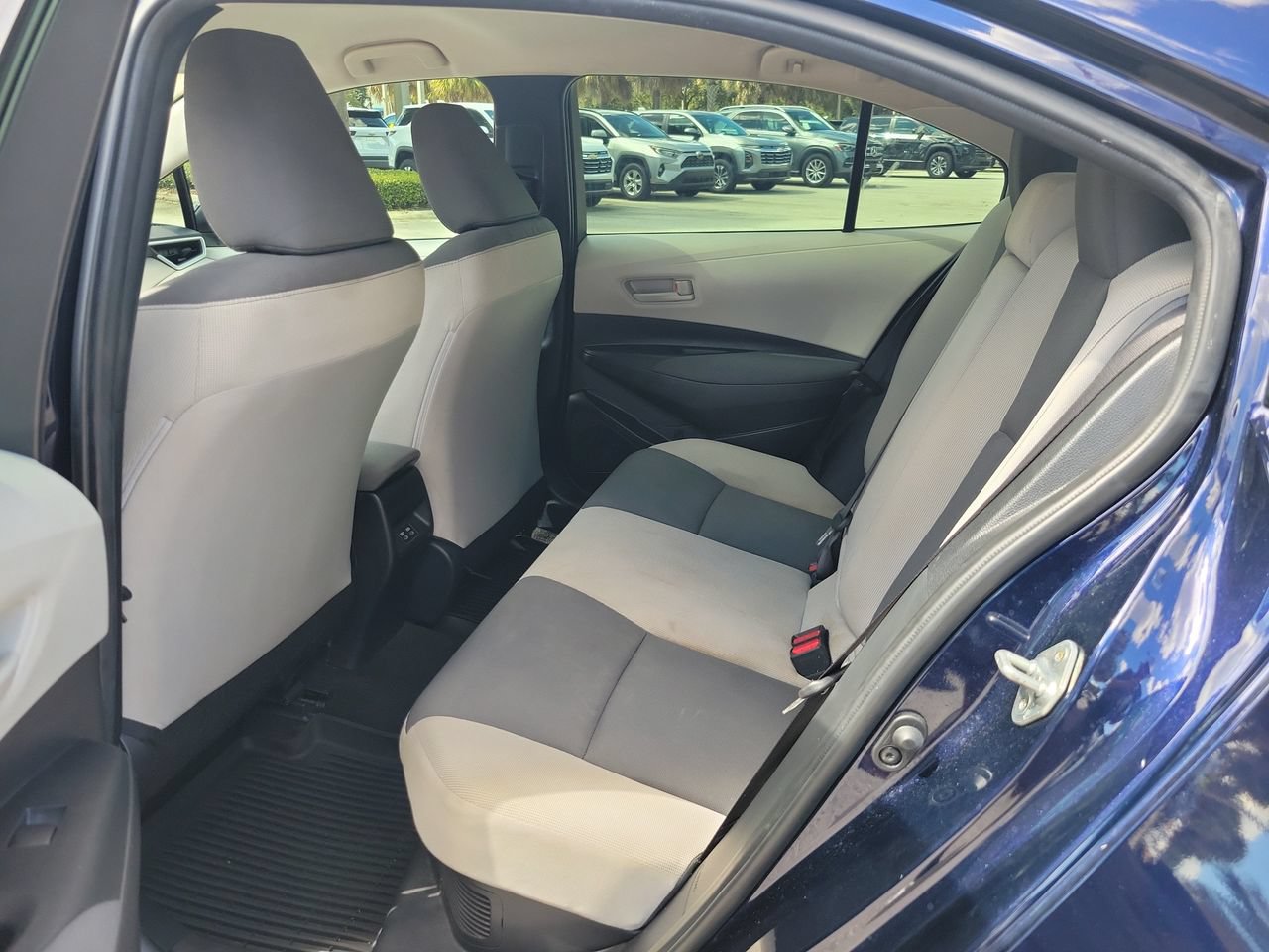 Used 2025 Toyota Corolla LE FWD image 10