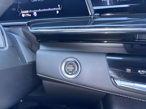 Used 2023 Cadillac Escalade Sport w/ LPO, ONYX Package AWD/4WD image 10
