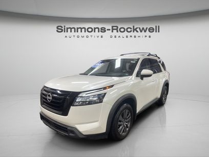 Used 2024 Nissan Pathfinder SV w/ Black Appearance Package