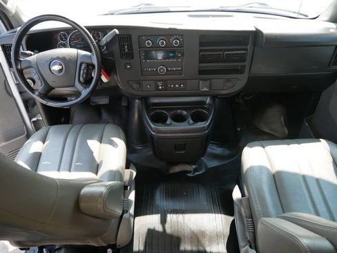 Used 2023 Chevrolet Express 3500 w/ Power Convenience Package RWD image 10
