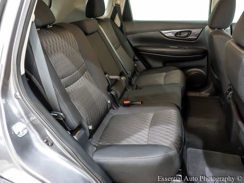 Used 2019 Nissan Rogue S image 26