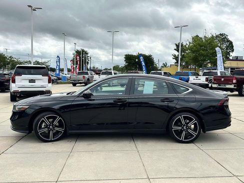 Used 2025 Honda Accord Sport image 26