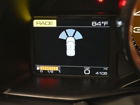 Used 2018 Ferrari 488 GTB RWD image 11