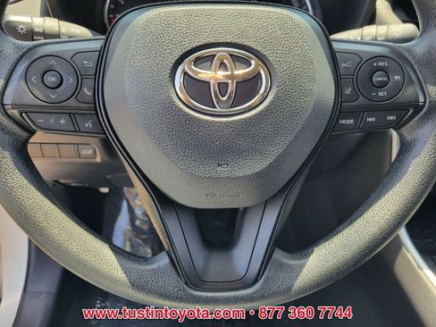 Certified 2020 Toyota RAV4 XLE w/ Convenience Package FWD image 19