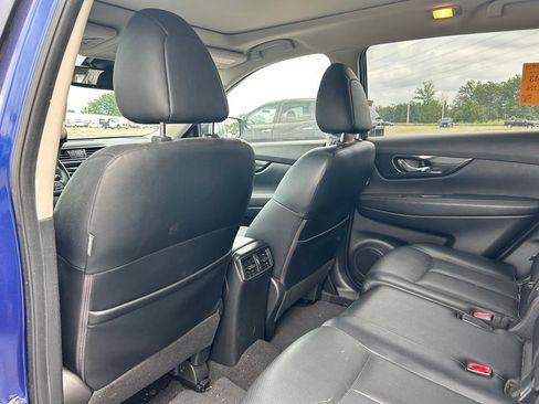 Used 2018 Nissan Rogue SL w/ Premium Package AWD/4WD image 17