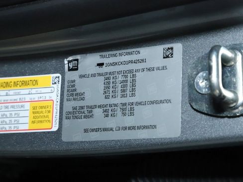 Used 2023 Chevrolet Suburban LT image 20