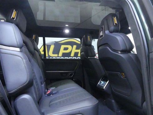 Used 2023 Rivian R1S Adventure AWD/4WD image 24