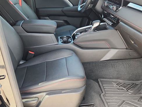 Used 2023 Chevrolet Colorado Z71 w/ Z71 Convenience Package 2 image 12