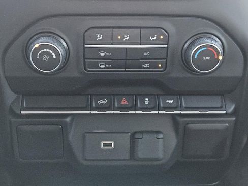 Certified 2020 Chevrolet Silverado 1500 Custom w/ Custom Value Package image 13