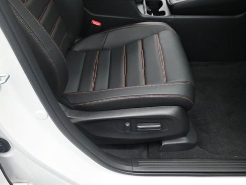 Certified 2025 Honda CR-V Sport-L image 30