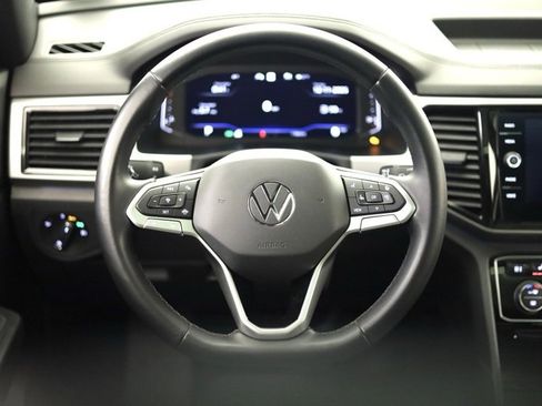 Used 2020 Volkswagen Atlas Cross Sport SEL Premium image 13