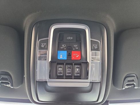 New 2026 RAM 2500 Laramie AWD/4WD image 30