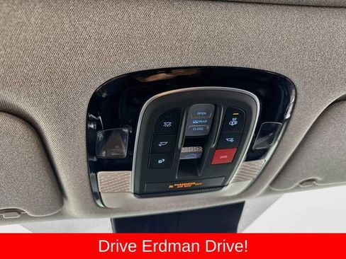 Used 2023 Hyundai Palisade Limited AWD/4WD image 18