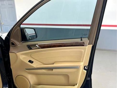 Used 2012 Mercedes-Benz GL 450 4MATIC image 22