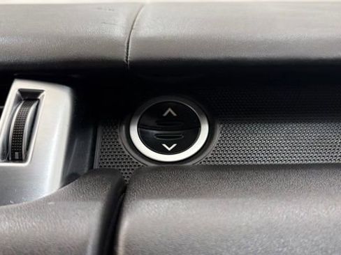 Used 2018 Land Rover Range Rover Sport HSE Dynamic image 37