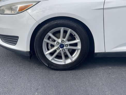 Used 2018 Ford Focus SE image 32