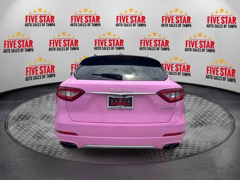 Used 2017 Maserati Levante w/ Luxury Package AWD/4WD image 6