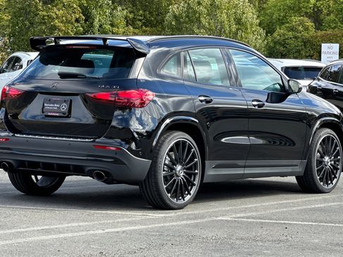 New 2025 Mercedes-Benz GLA 35 AMG 4MATIC image 8