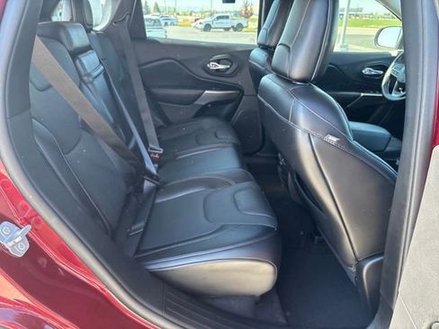 Used 2019 Jeep Cherokee Limited AWD/4WD image 23