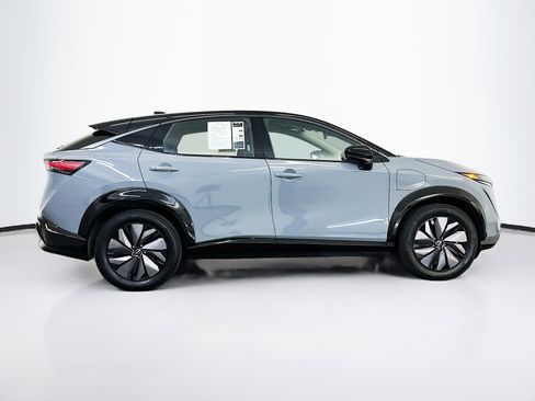Used 2024 Nissan Ariya AWD image 10